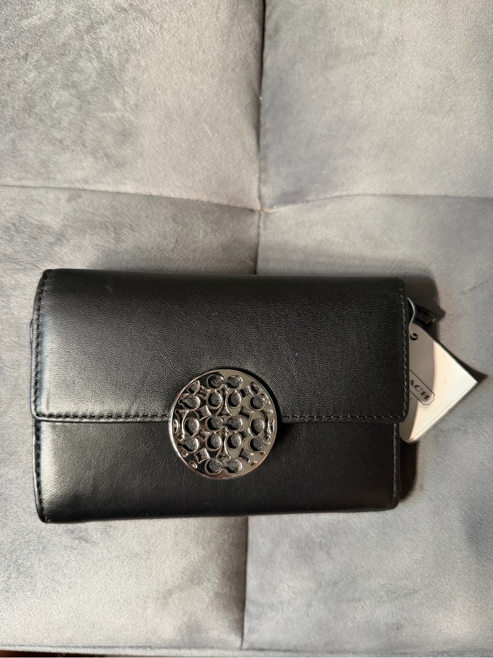 Coach Women's Leather Wallet/Black Large Clasp Button (New W/Defects) No Box NWT
